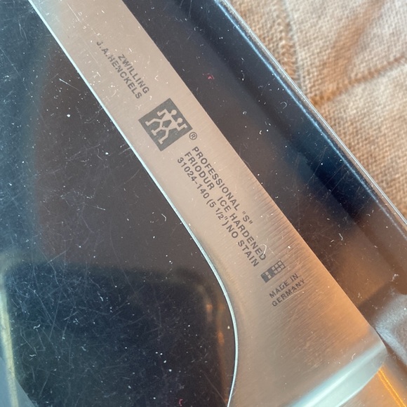 Zwilling J.A.Henckels boning knife Professional “S” - Picture 4 of 8